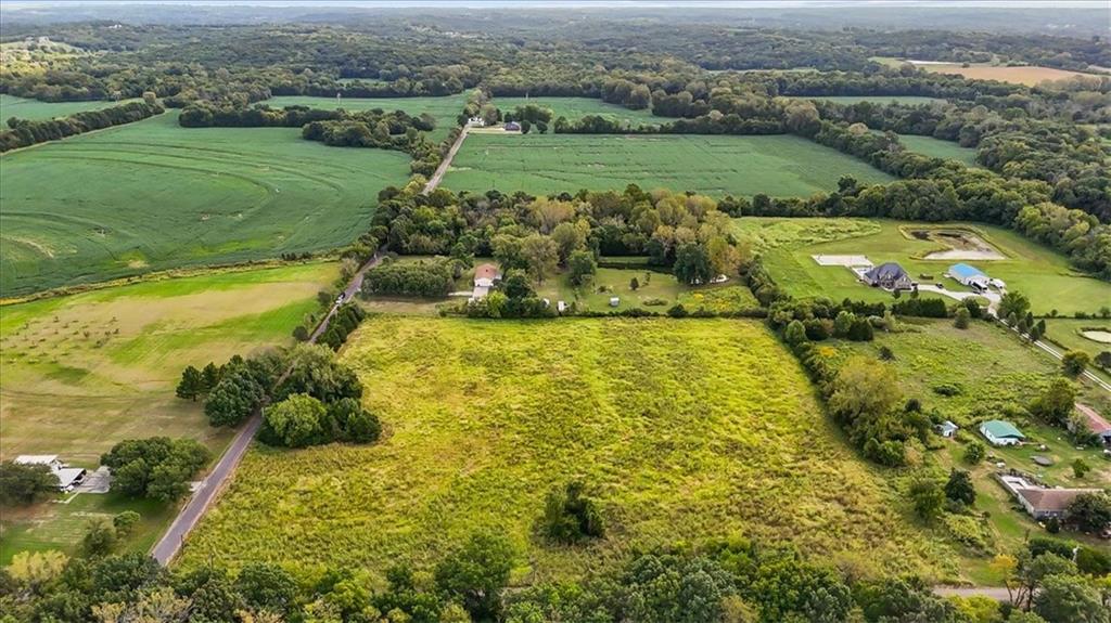 34505 E Schoonover Road Property Photo 5