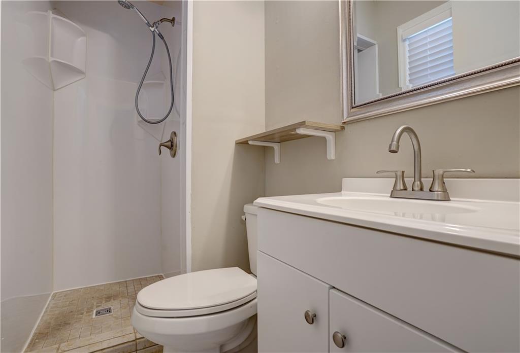 6316 Hedges Avenue Property Photo 12