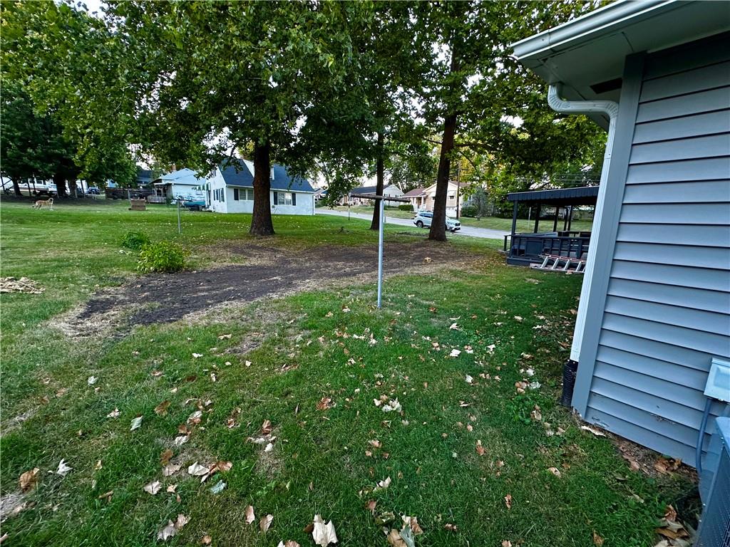 203 W 11th Street Property Photo 8