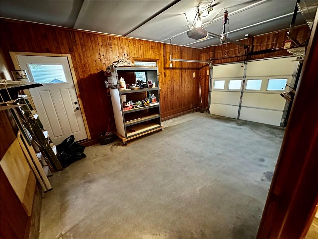 203 W 11th Street Property Photo 44