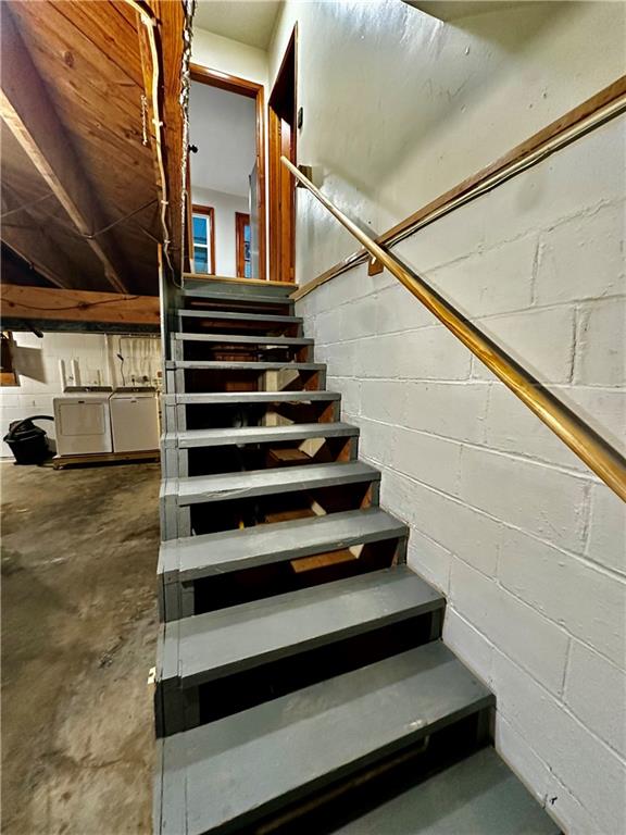 203 W 11th Street Property Photo 48