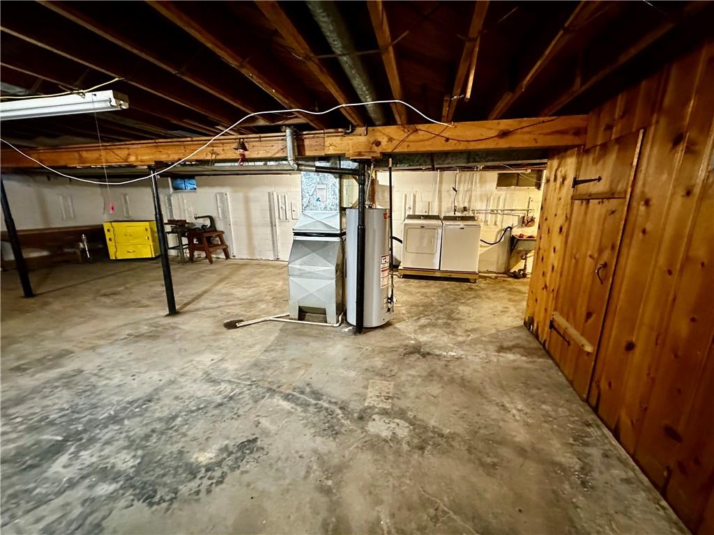 203 W 11th Street Property Photo 50