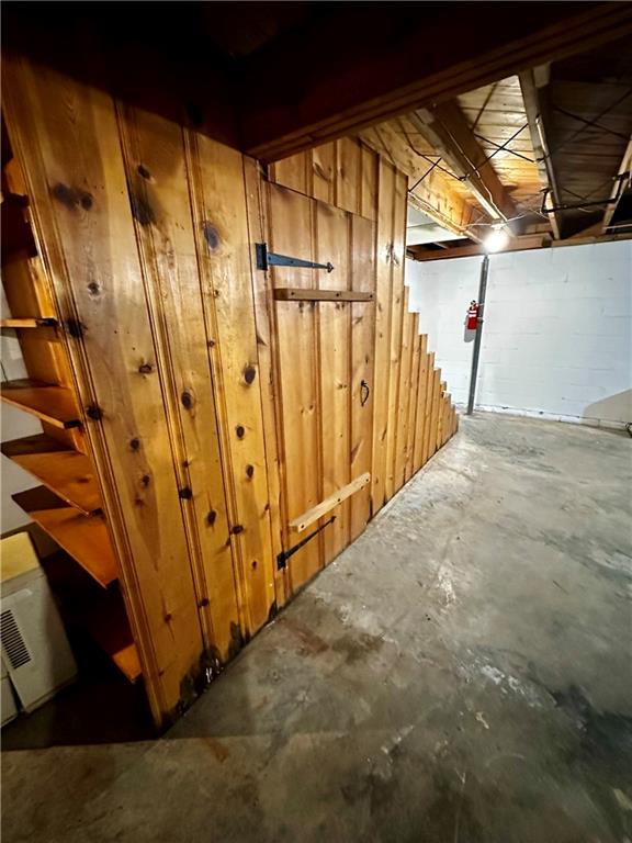 203 W 11th Street Property Photo 57