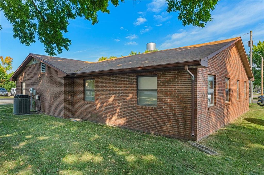 101 S Frame Street Property Photo 13