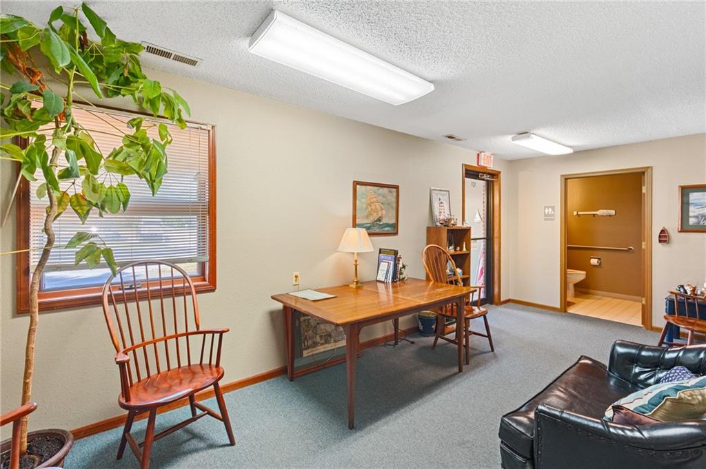 101 S Frame Street Property Photo 16