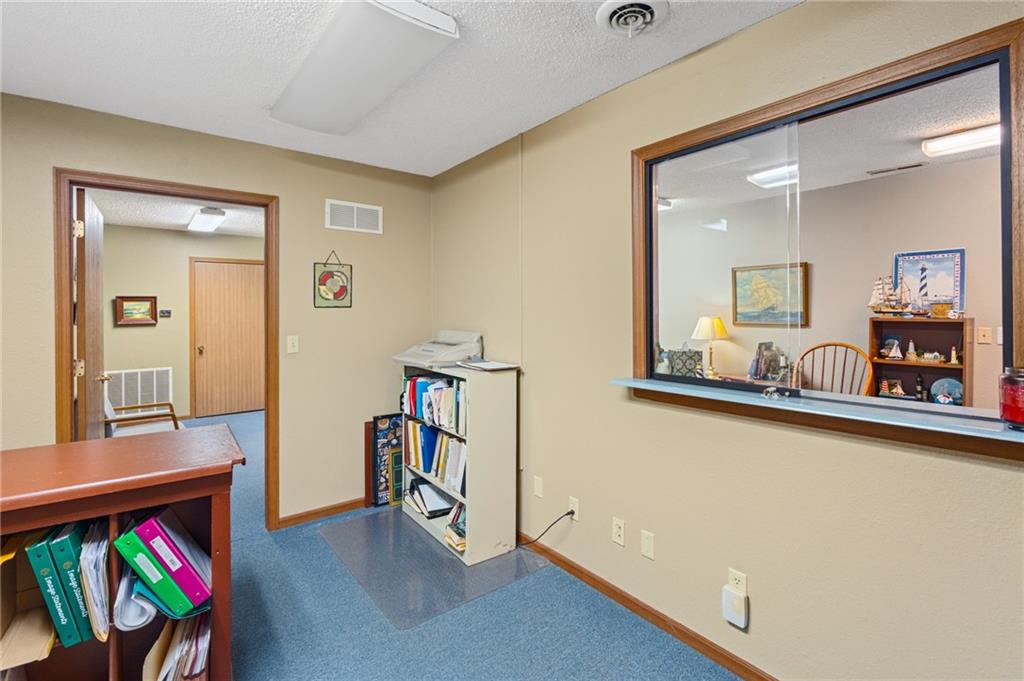 101 S Frame Street Property Photo 26