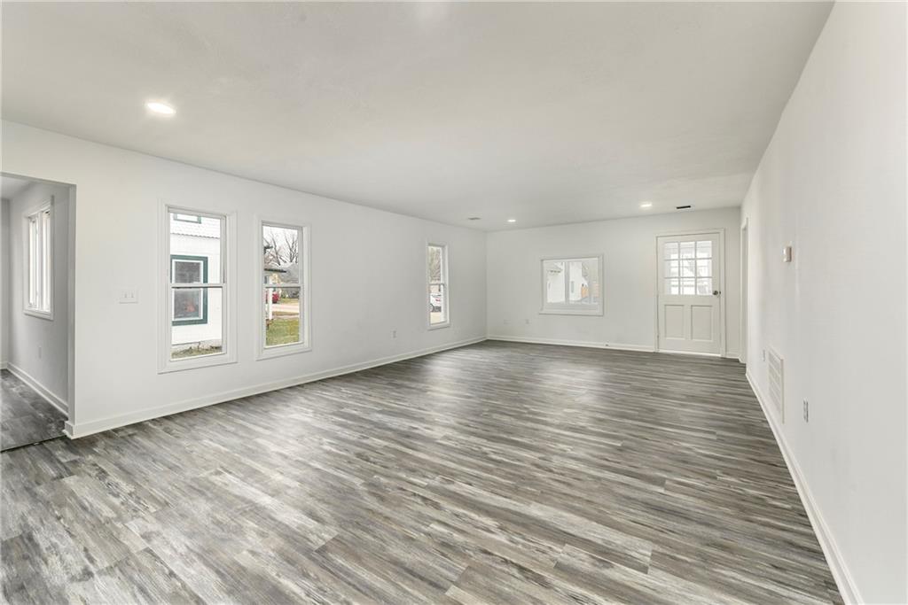 209 Brown Avenue Property Photo 6