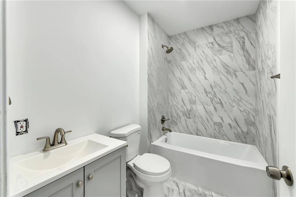 209 Brown Avenue Property Photo 12