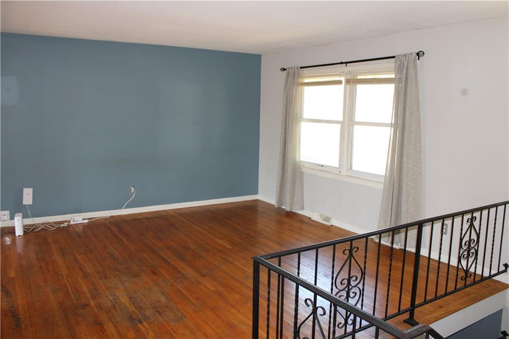 16623 E 42nd Terrace Property Photo 5