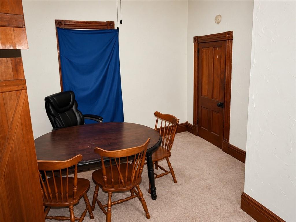 211 Ming Street Property Photo 10