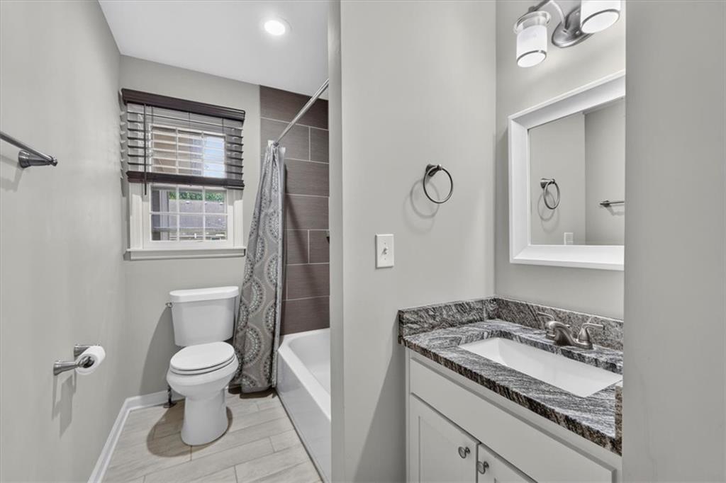 15212 W 152nd Circle Property Photo 8