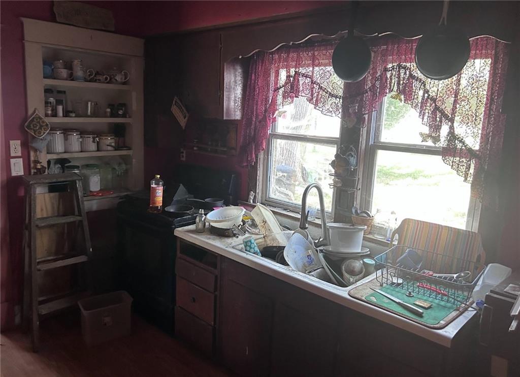 1204 Laing Street Property Photo 2