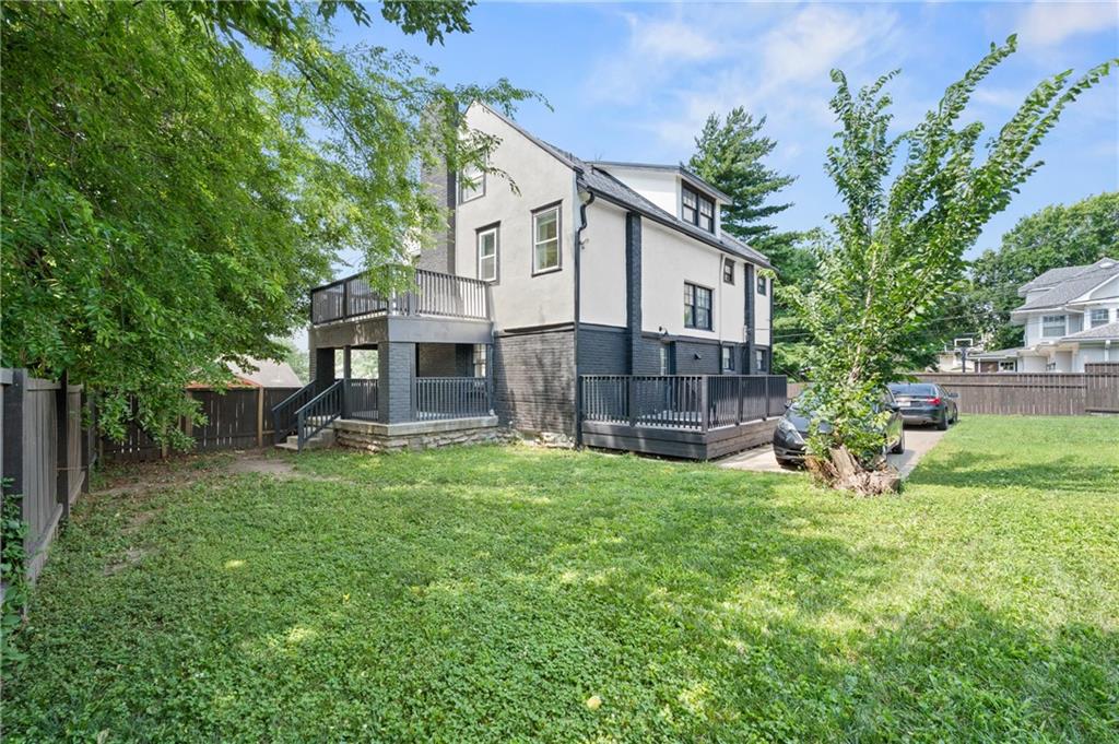 804 W 33rd Street Property Photo 30