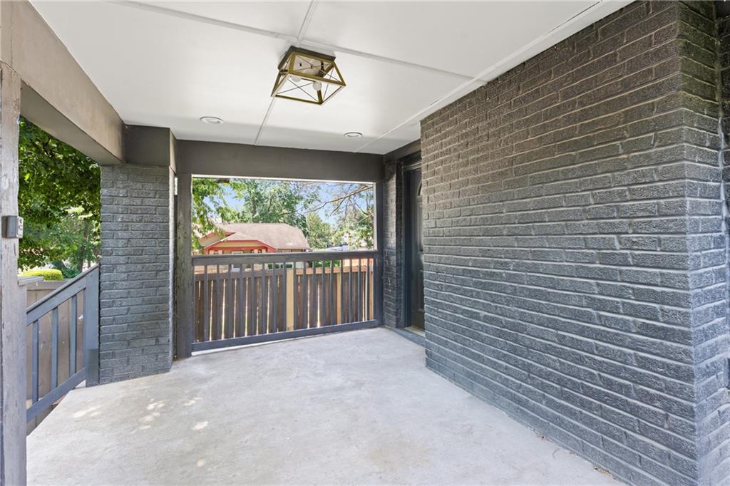 804 W 33rd Street Property Photo 32