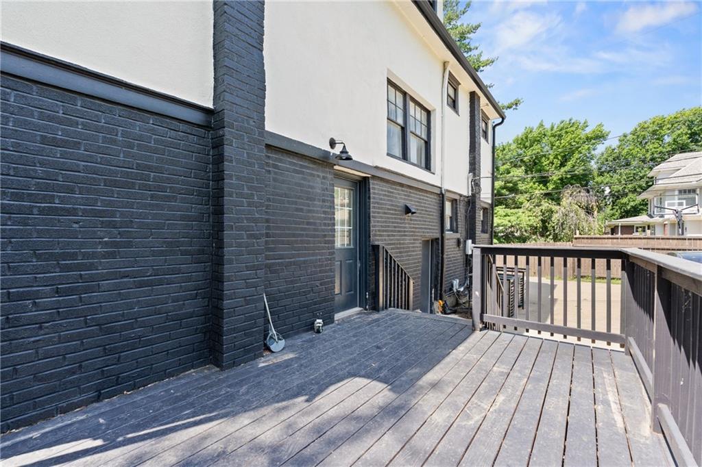 804 W 33rd Street Property Photo 33