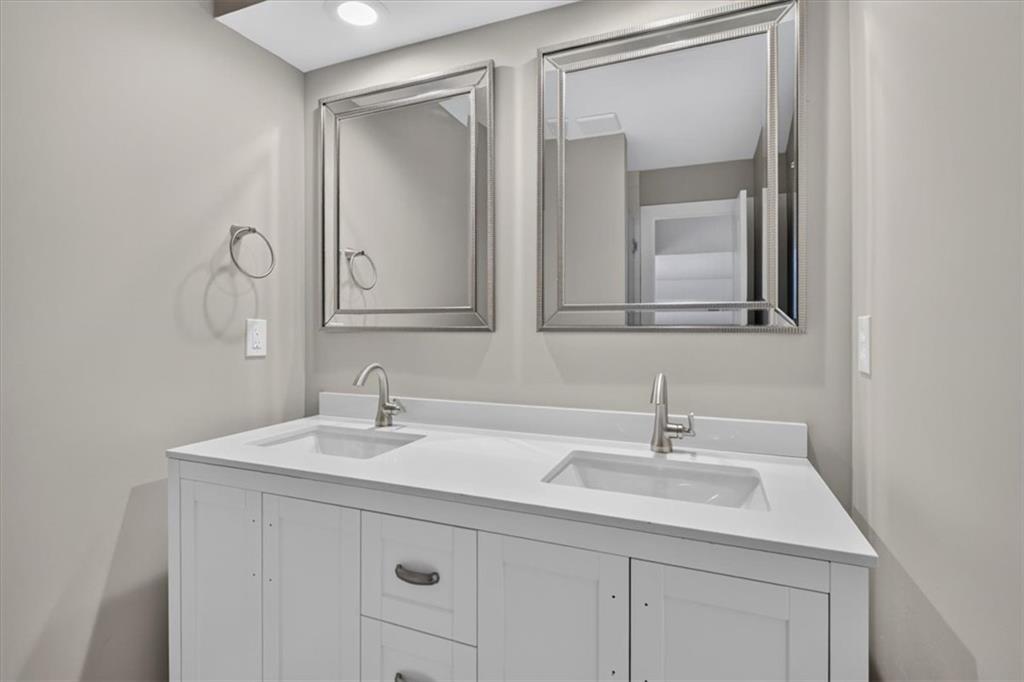 12100 Cherokee Street Property Photo 55
