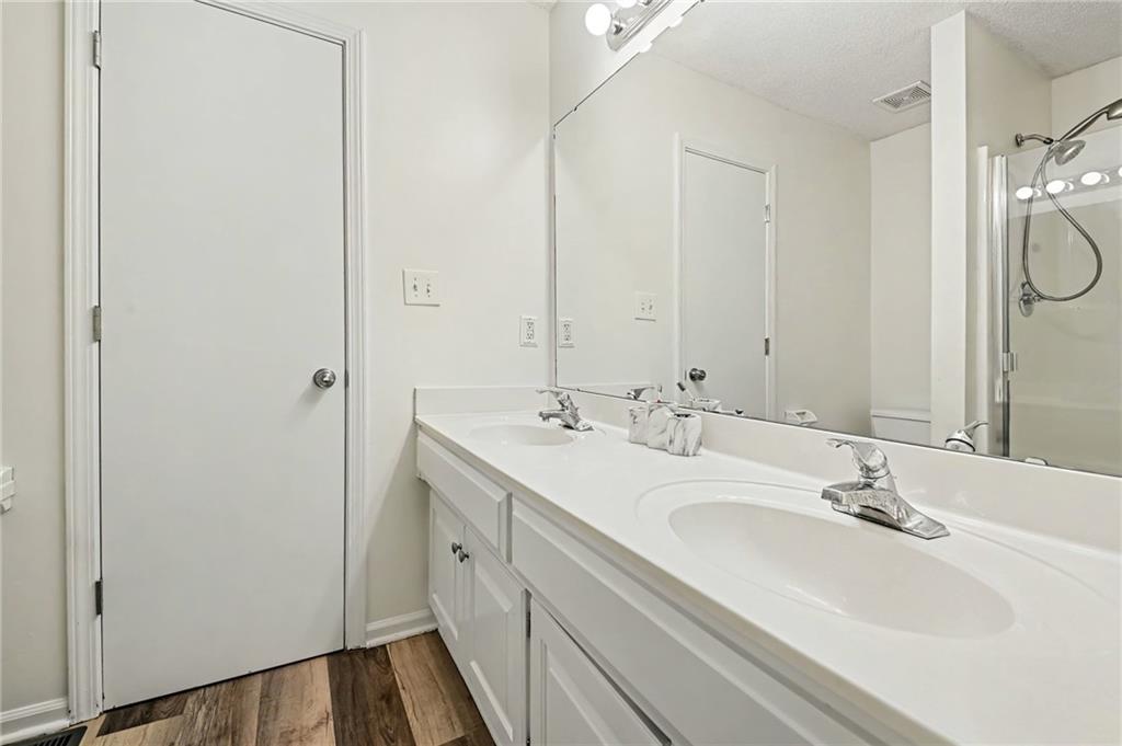 11010 N Booth Avenue Property Photo 12