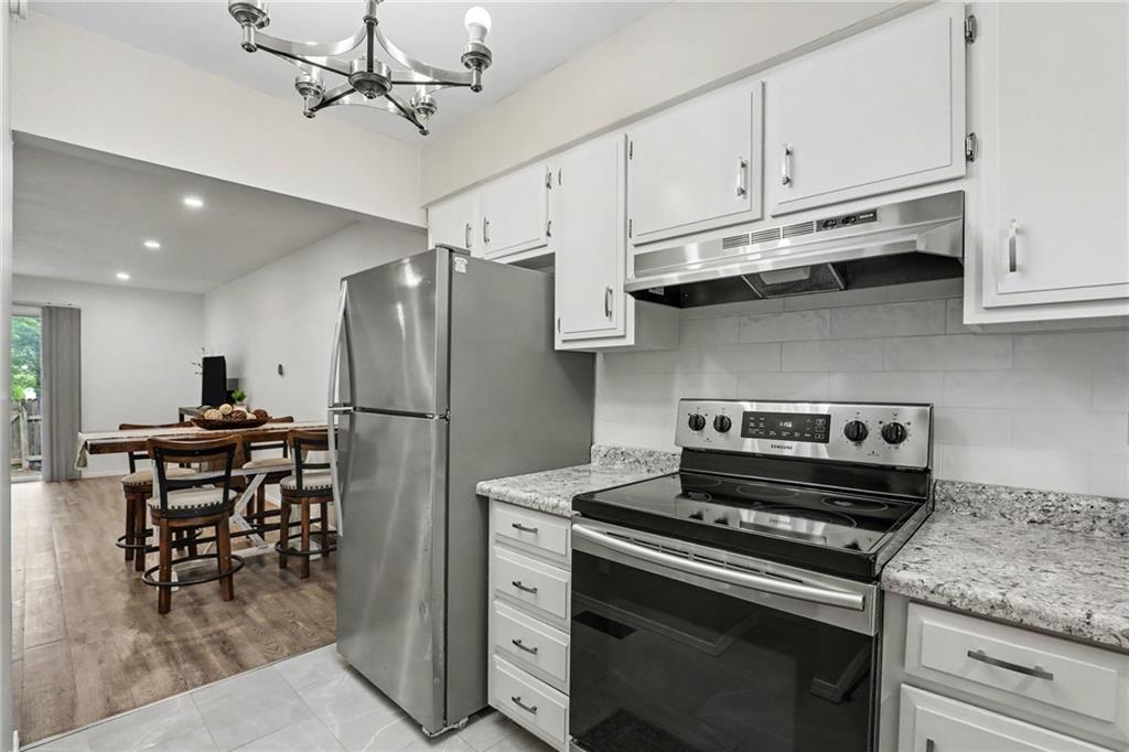 6924 Nw Chapel Woods Lane Property Photo 13