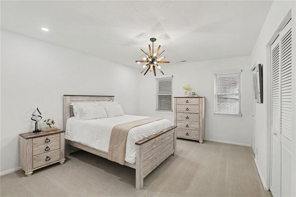 6924 Nw Chapel Woods Lane Property Photo 15