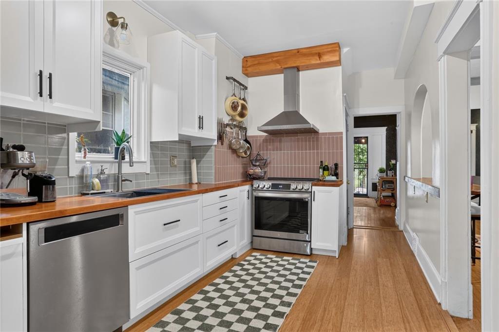 140 S Kensington Avenue Property Photo 1