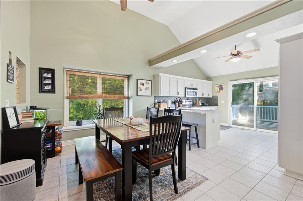 18207 Rollins Drive Property Photo 10