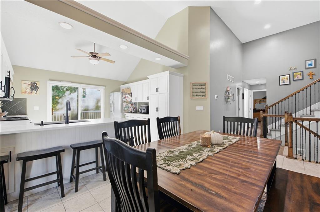 18207 Rollins Drive Property Photo 12