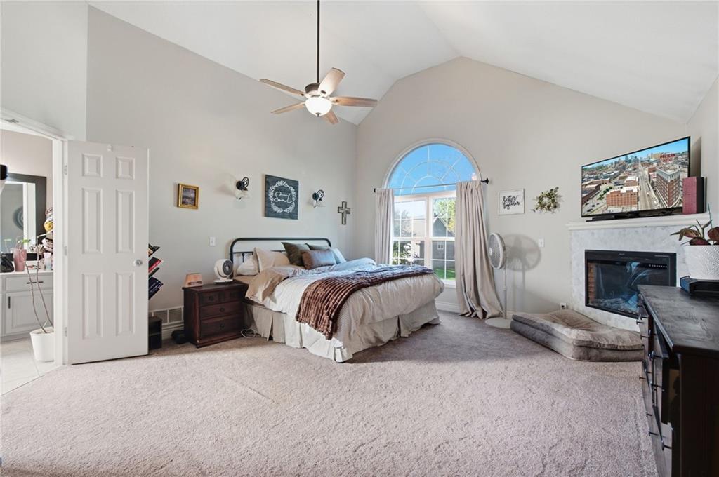 18207 Rollins Drive Property Photo 16