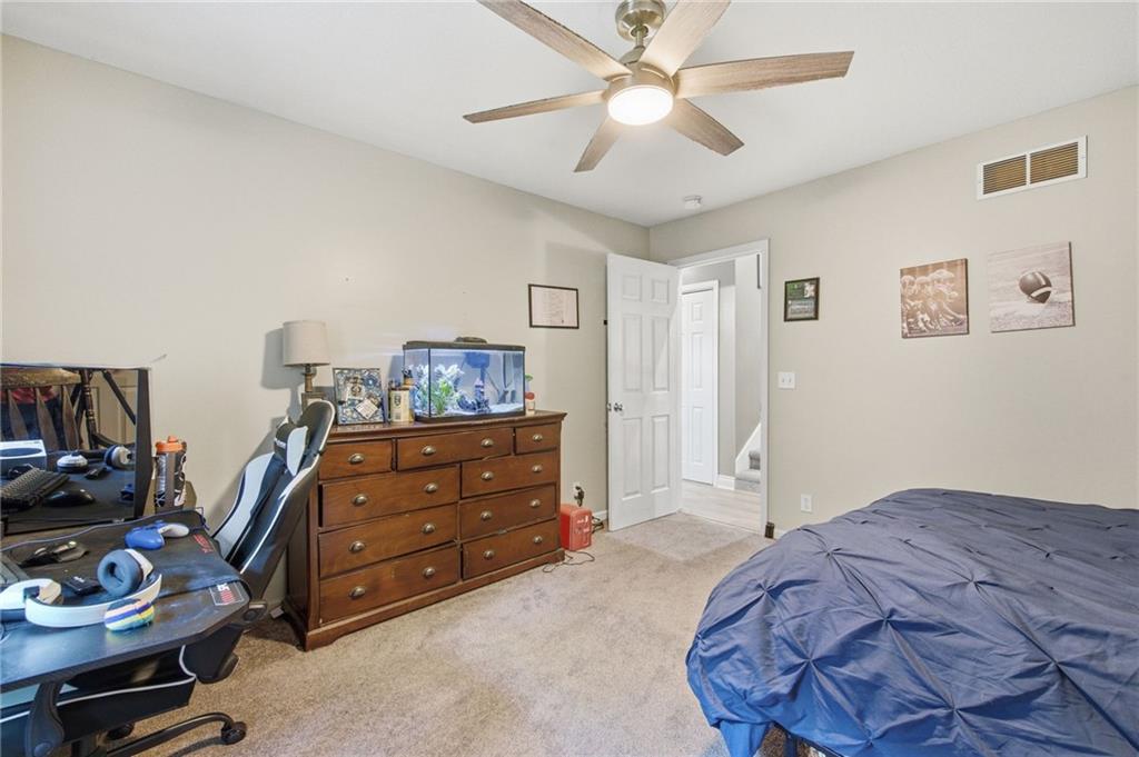 18207 Rollins Drive Property Photo 22