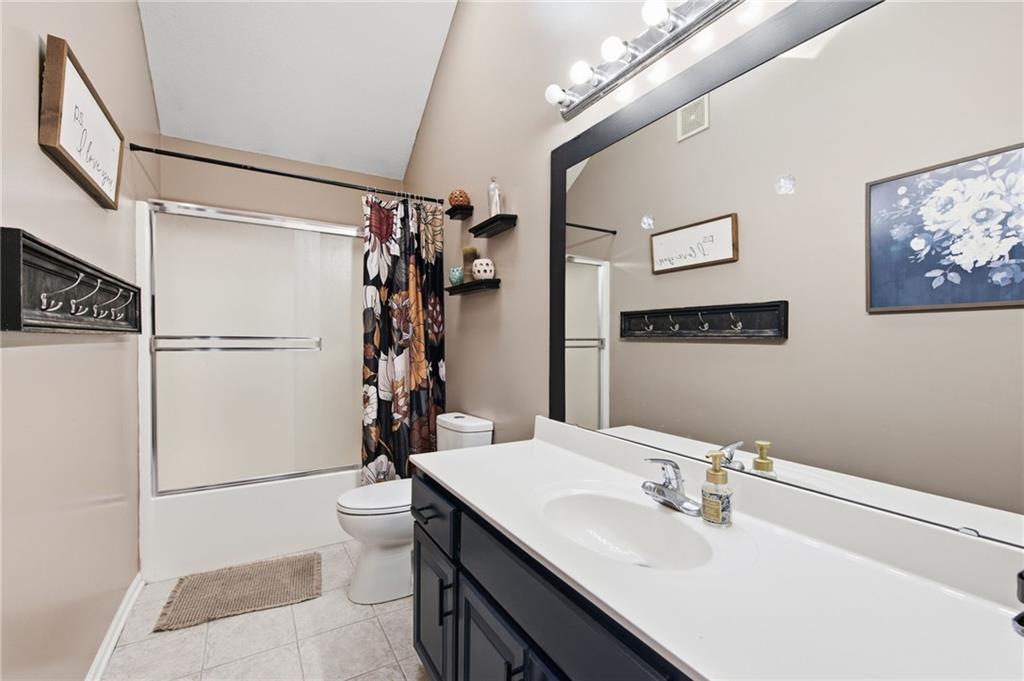 18207 Rollins Drive Property Photo 23