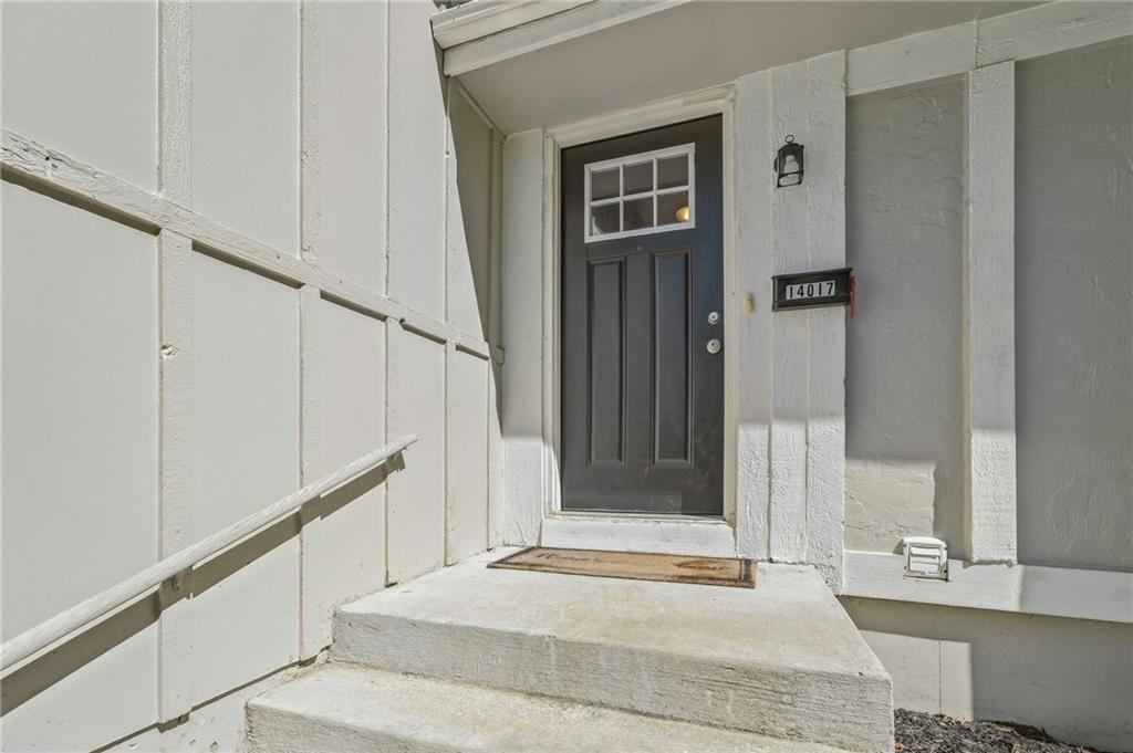 14017 Winchester Court Property Photo 3