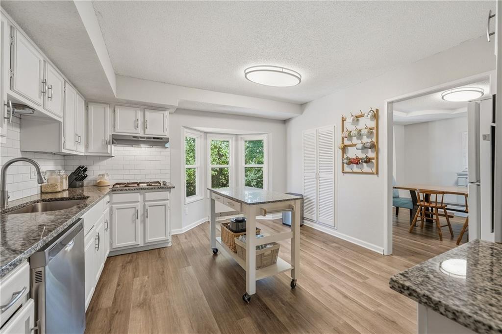 14017 Winchester Court Property Photo 10