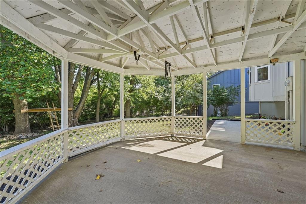 14017 Winchester Court Property Photo 30