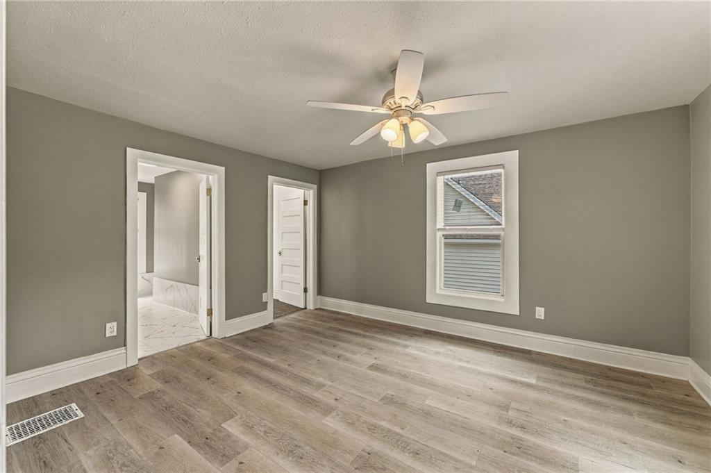 1432 W Walnut Street Property Photo 23
