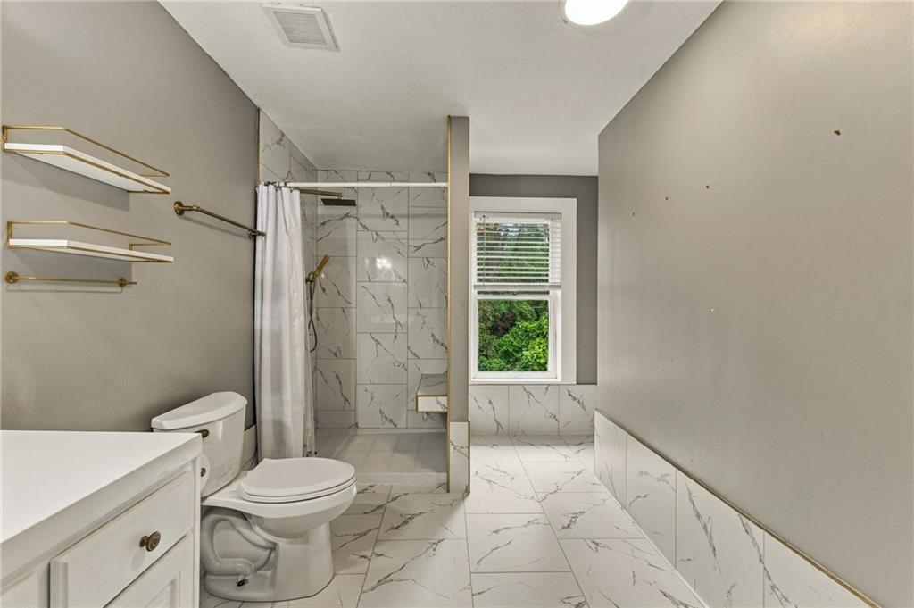 1432 W Walnut Street Property Photo 26