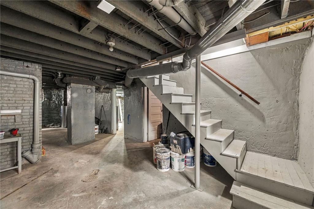 1432 W Walnut Street Property Photo 42