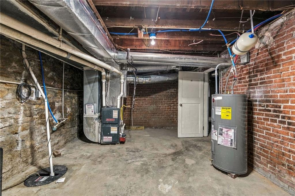 1432 W Walnut Street Property Photo 43