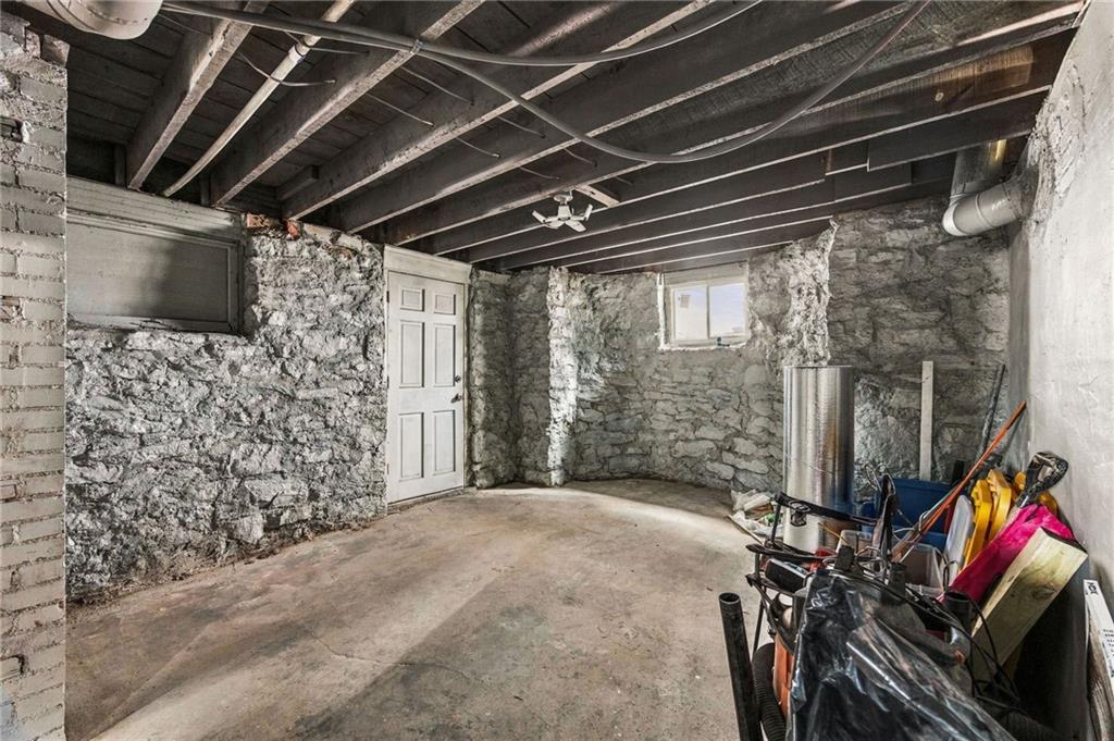 1432 W Walnut Street Property Photo 44