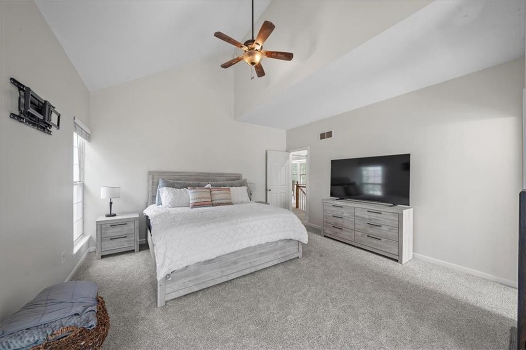 18424 S Juniper Street Property Photo 10
