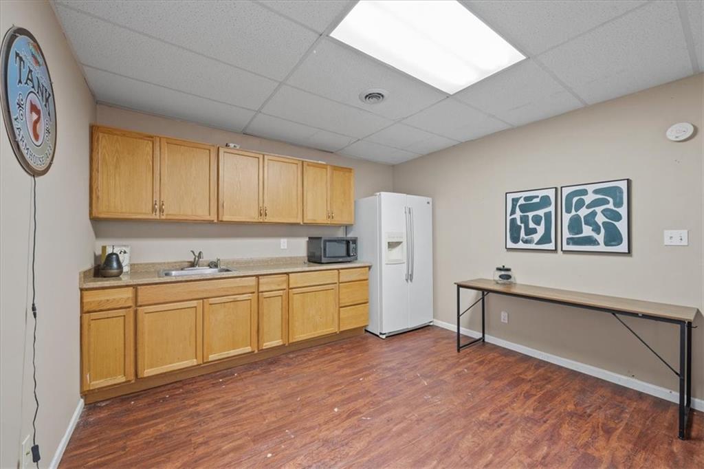 18424 S Juniper Street Property Photo 20