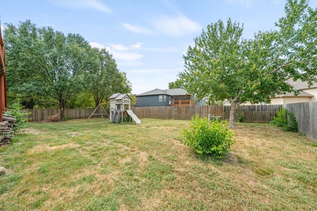18424 S Juniper Street Property Photo 22