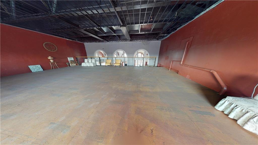 230 W Cherry Street Property Photo 9