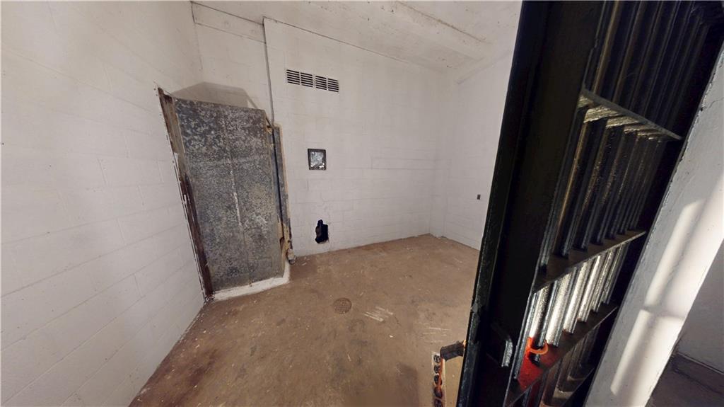 230 W Cherry Street Property Photo 12