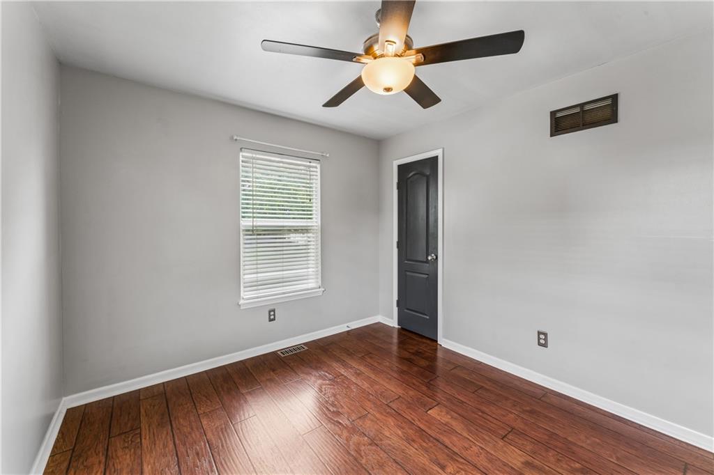 309 Ne Brookwood Drive Property Photo 29
