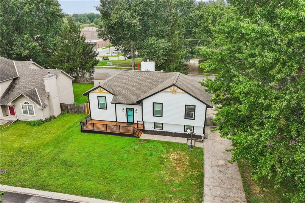 309 Ne Brookwood Drive Property Photo 48