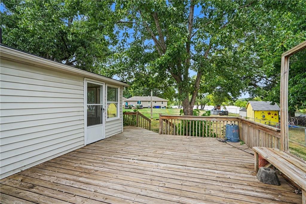 701 S Sunset Drive Property Photo 17