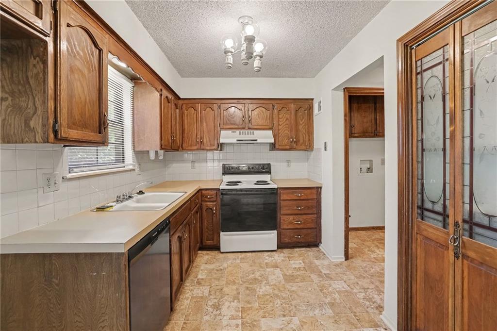 7507 Long Avenue Property Photo 8