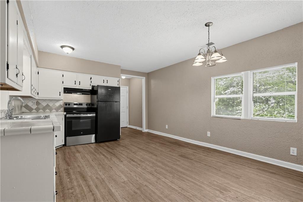 5228 Woodson Road Property Photo 17