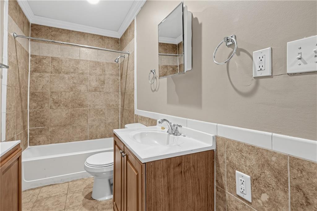 5228 Woodson Road Property Photo 26