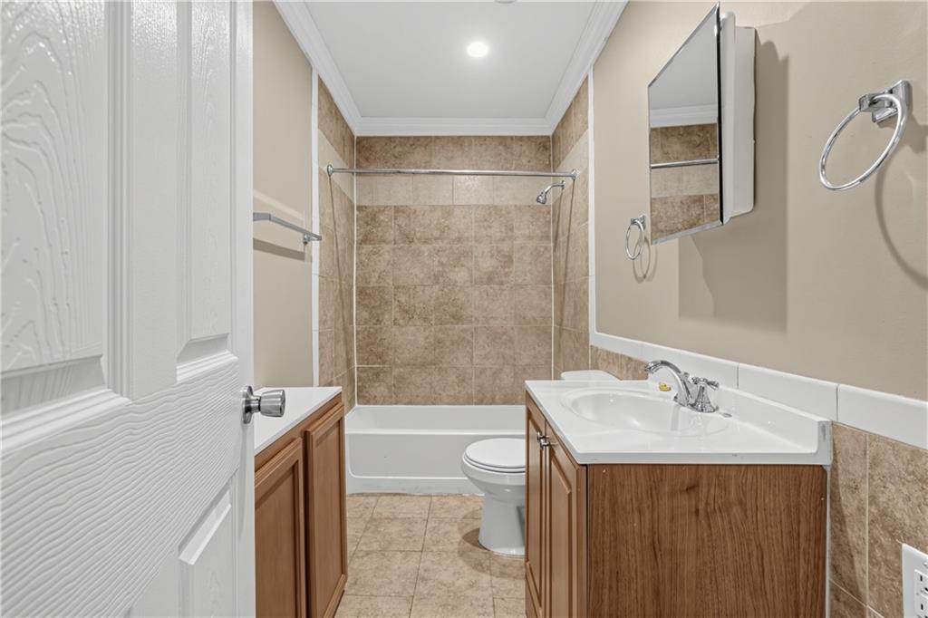 5228 Woodson Road Property Photo 27