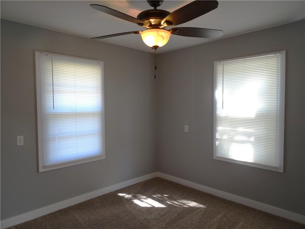 202 S Thompson Street Property Photo 27